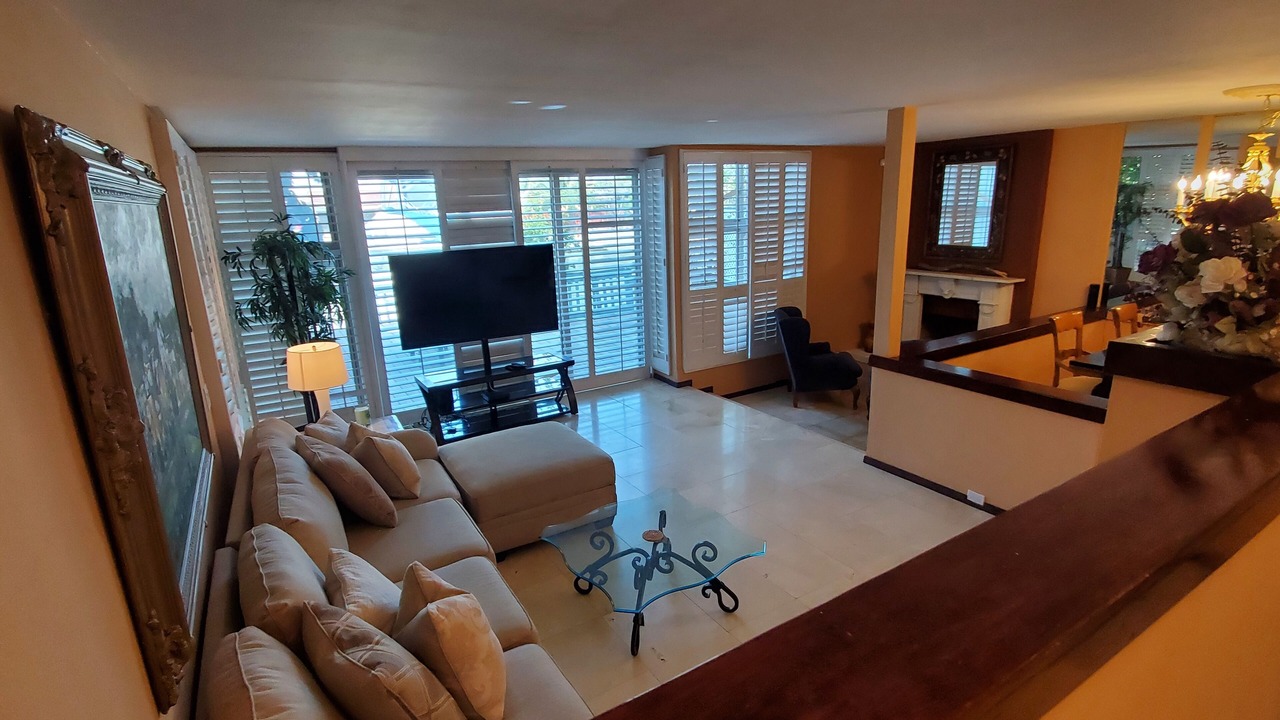 Photo of Livingroom in Huntington Beach