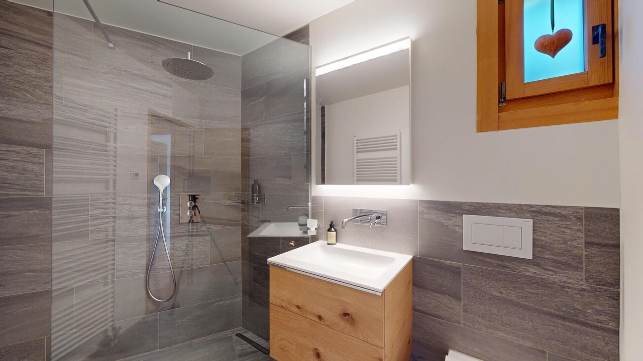 Photo of Bathroom in Zuoz