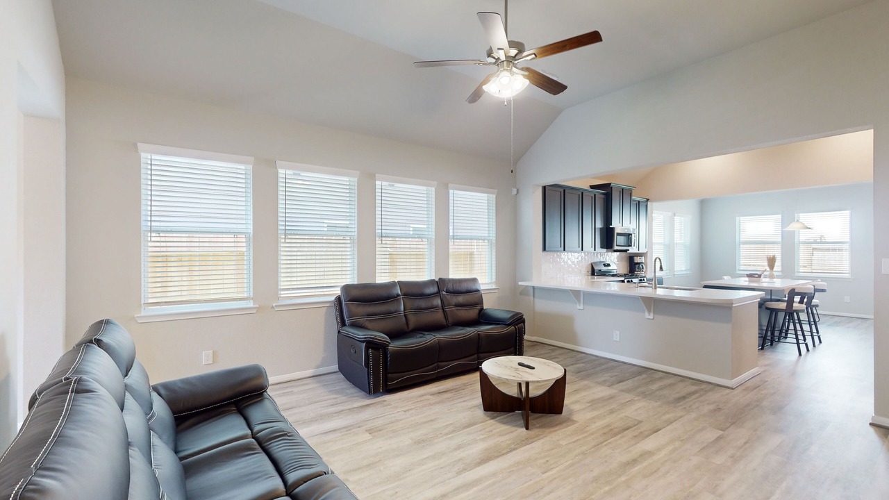 Photo of Livingroom in Atascocita