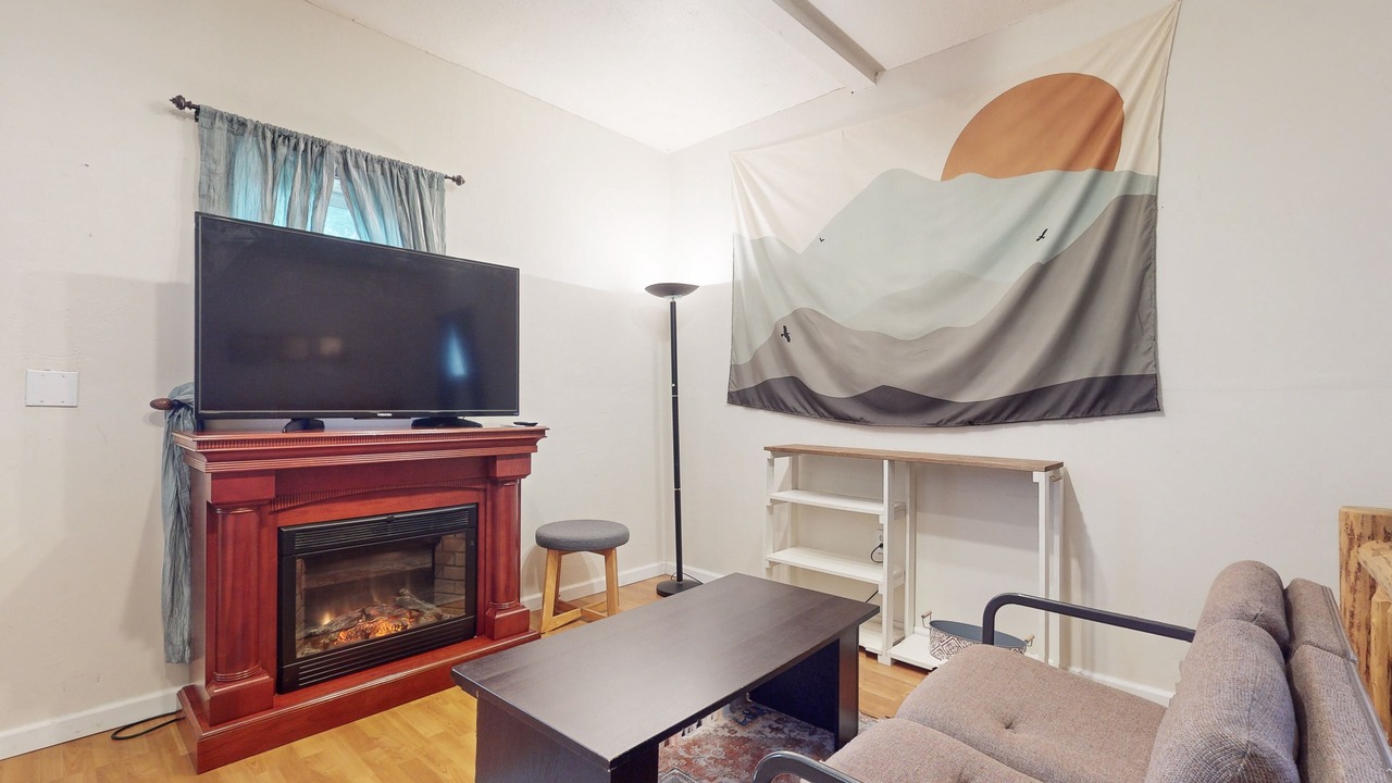 Photo of Livingroom in Snoqualmie Pass