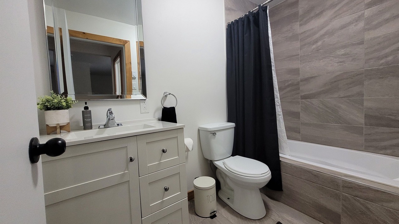 Photo of Bathroom in Val-des-Monts