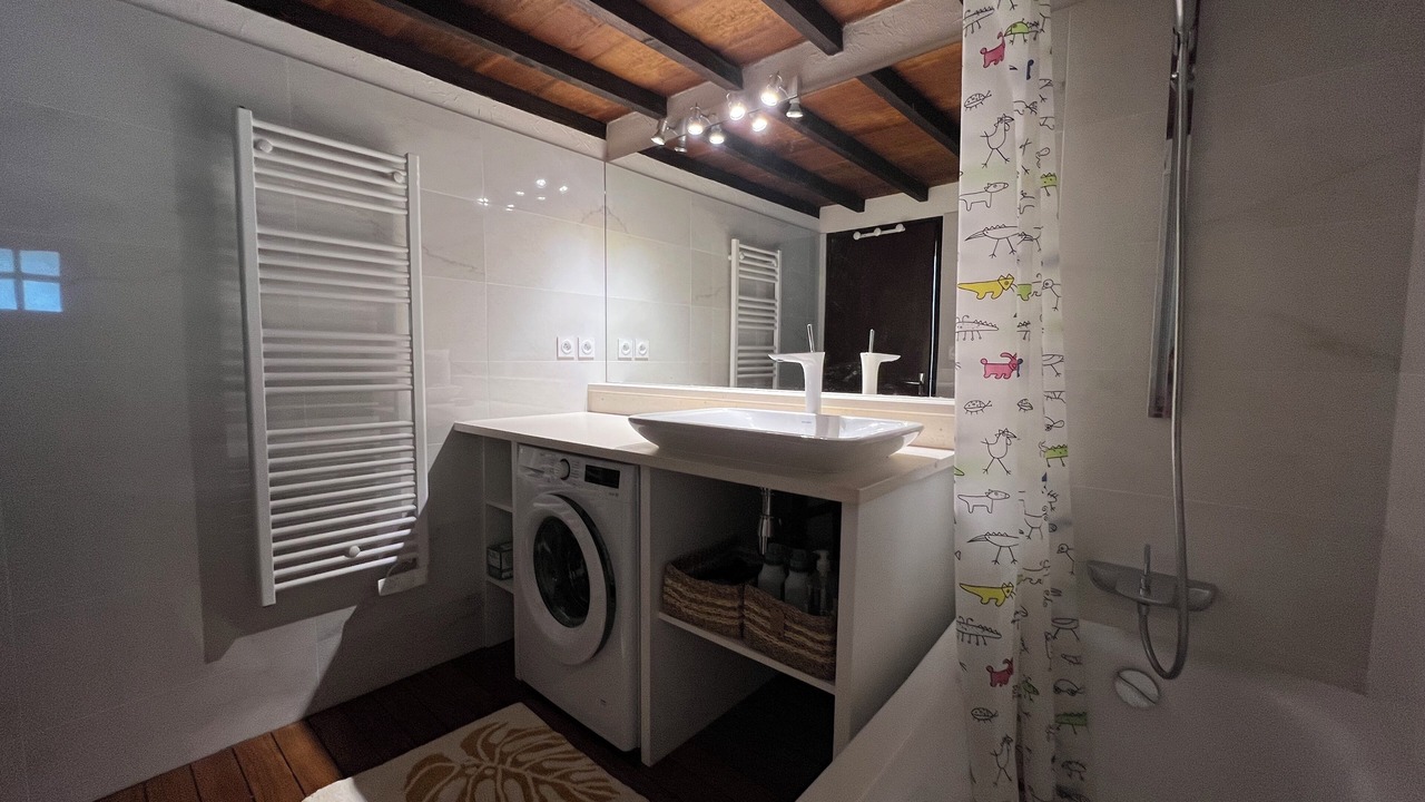 Photo of Bathroom in Sallertaine