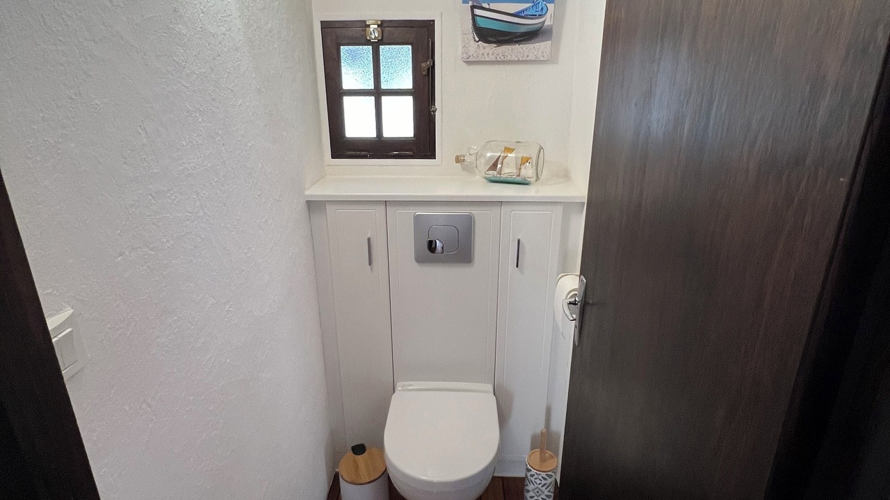 Photo of Bathroom in Sallertaine