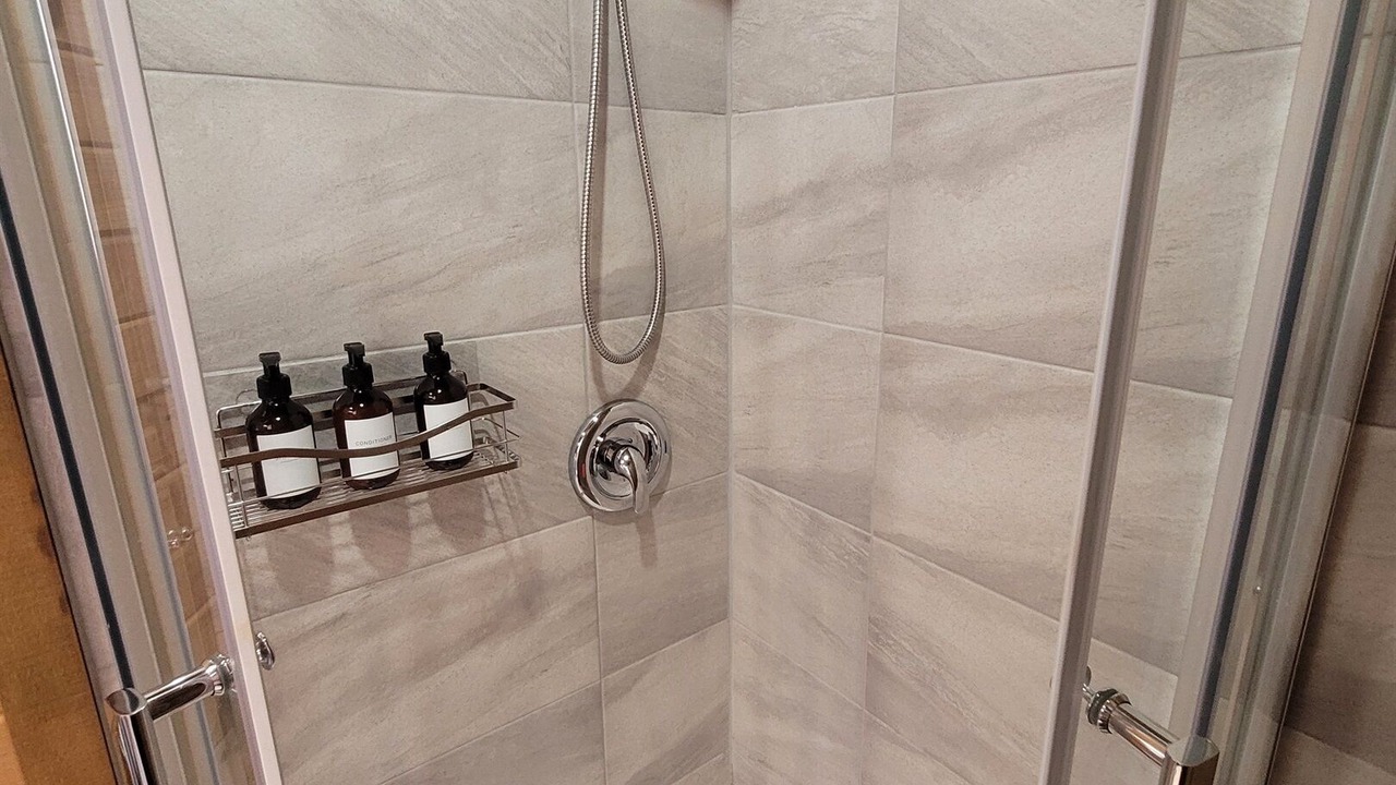 Photo of Bathroom in Val-des-Monts