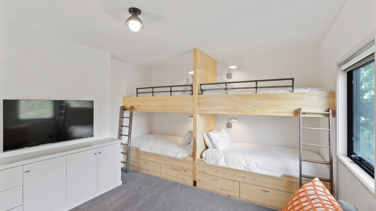 Photo of Bedroom in Surf Pines