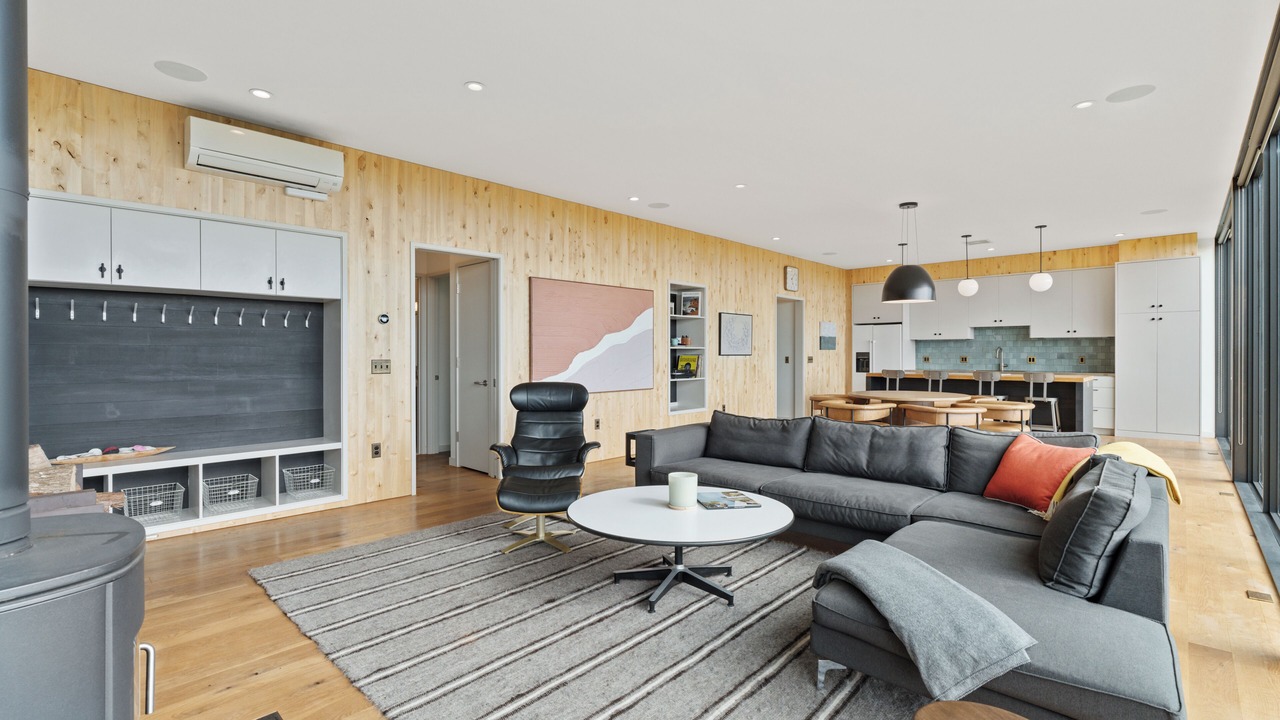 Photo of Livingroom in Surf Pines