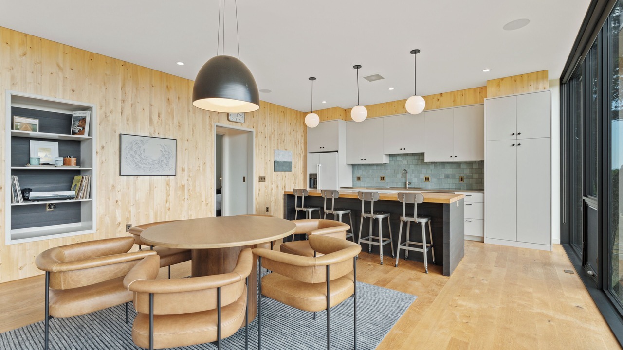 Photo of Others in Surf Pines