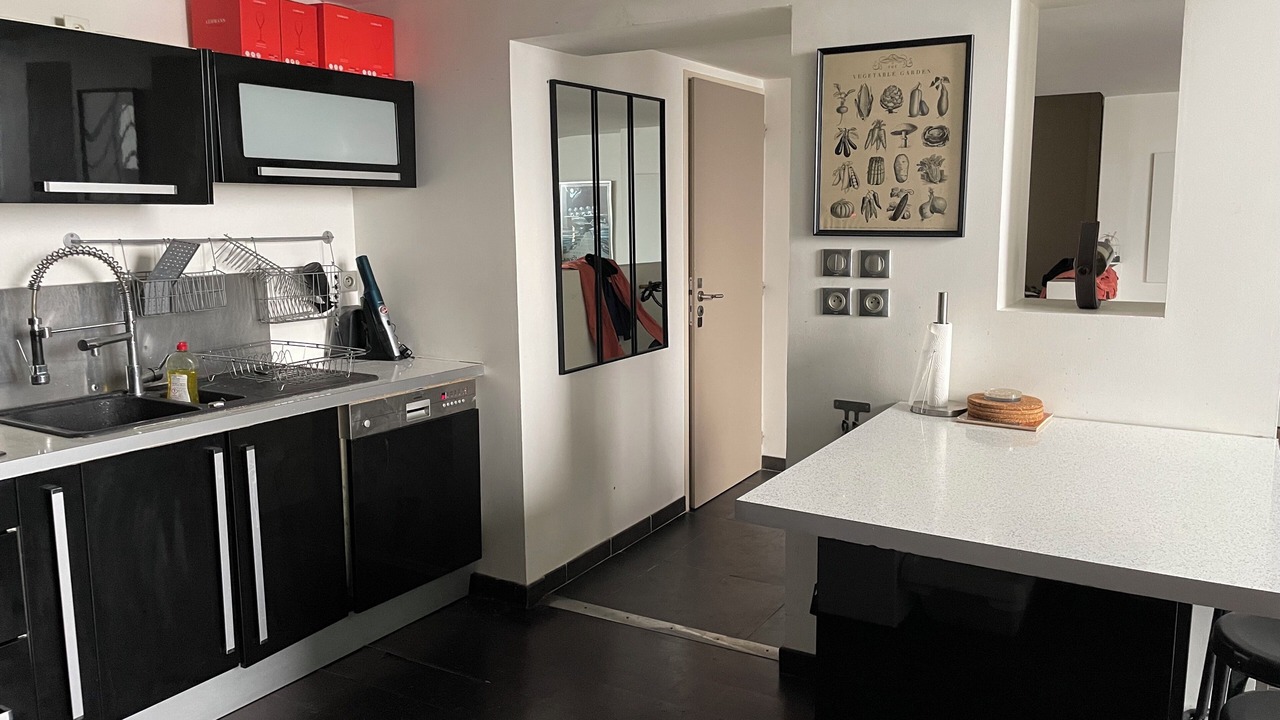 Photo of Kitchen in Jules Ferry - Recamier