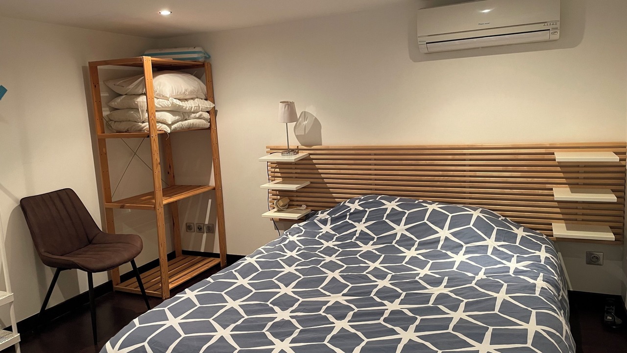 Photo of Bedroom in Jules Ferry - Recamier