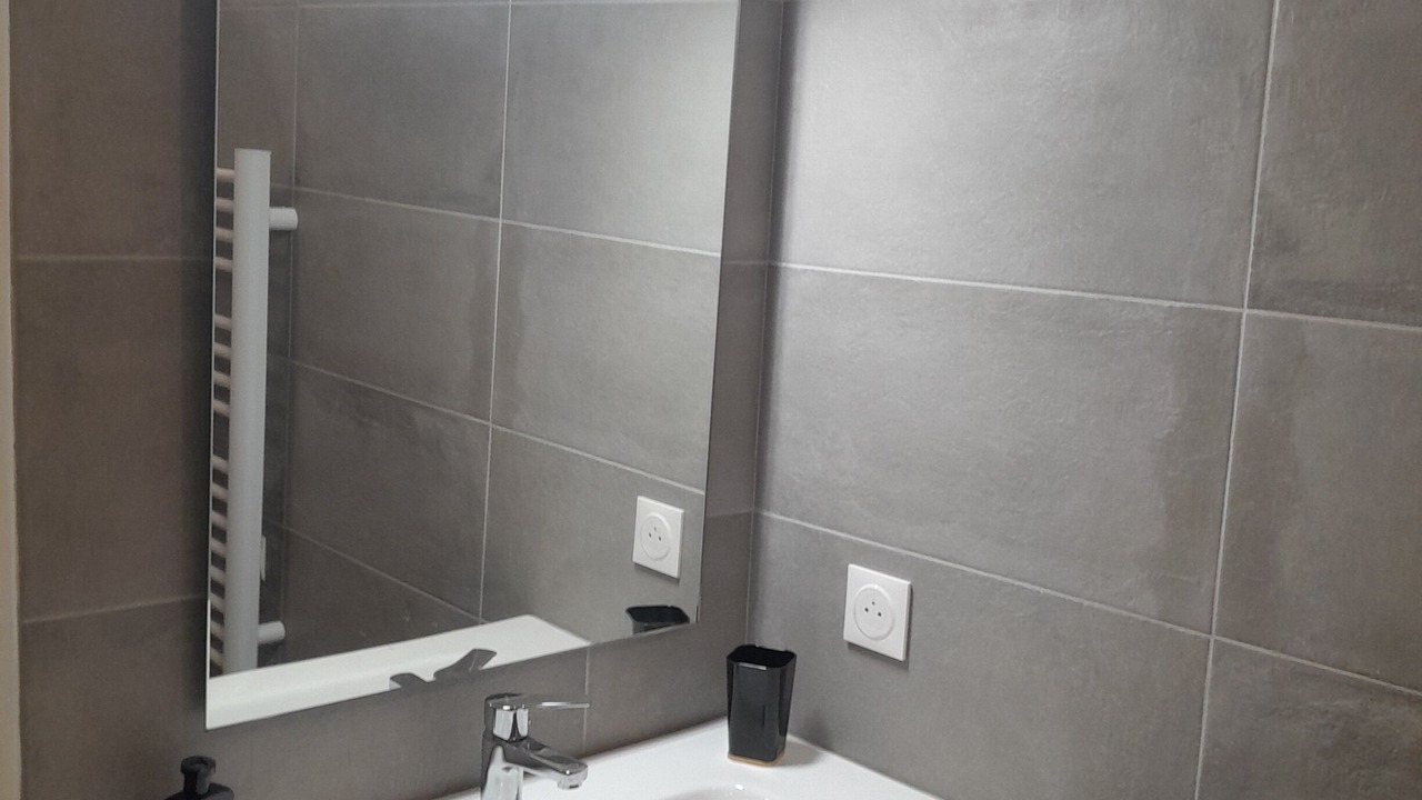 Photo of Bathroom in Comedie