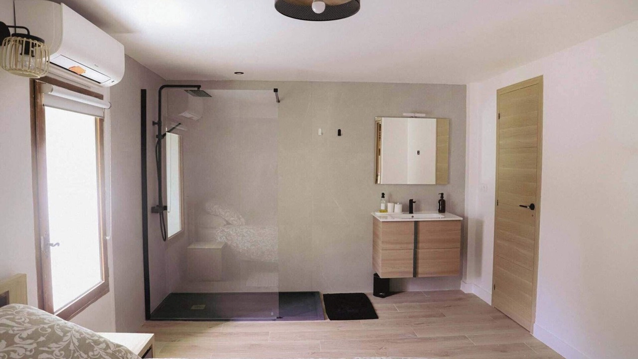 Photo of Bathroom in Sauteyrargues
