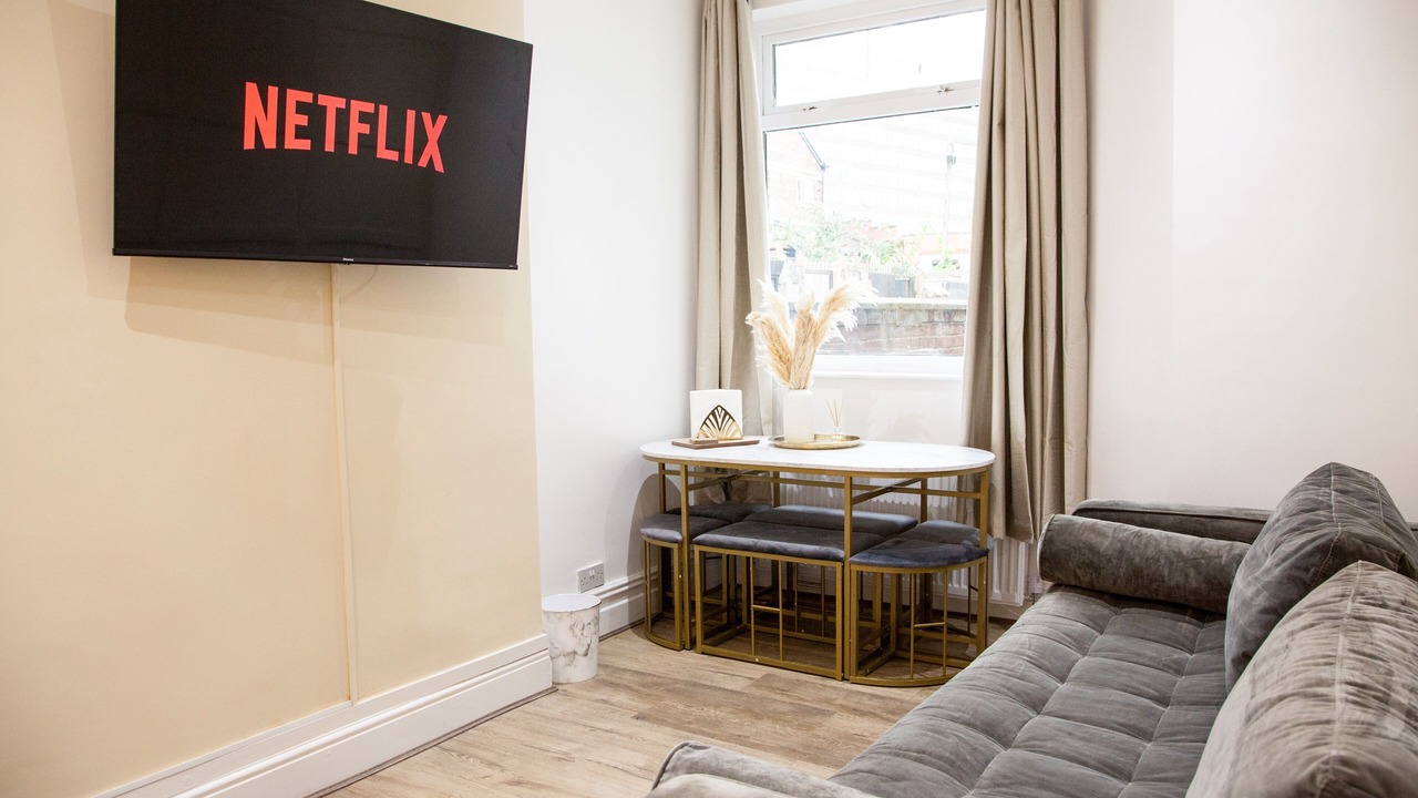 Photo of Livingroom in Old Trafford