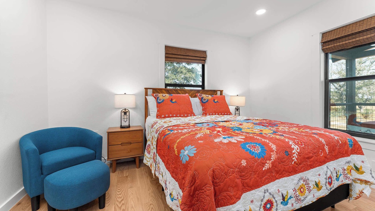 Photo of Bedroom in Stonewall