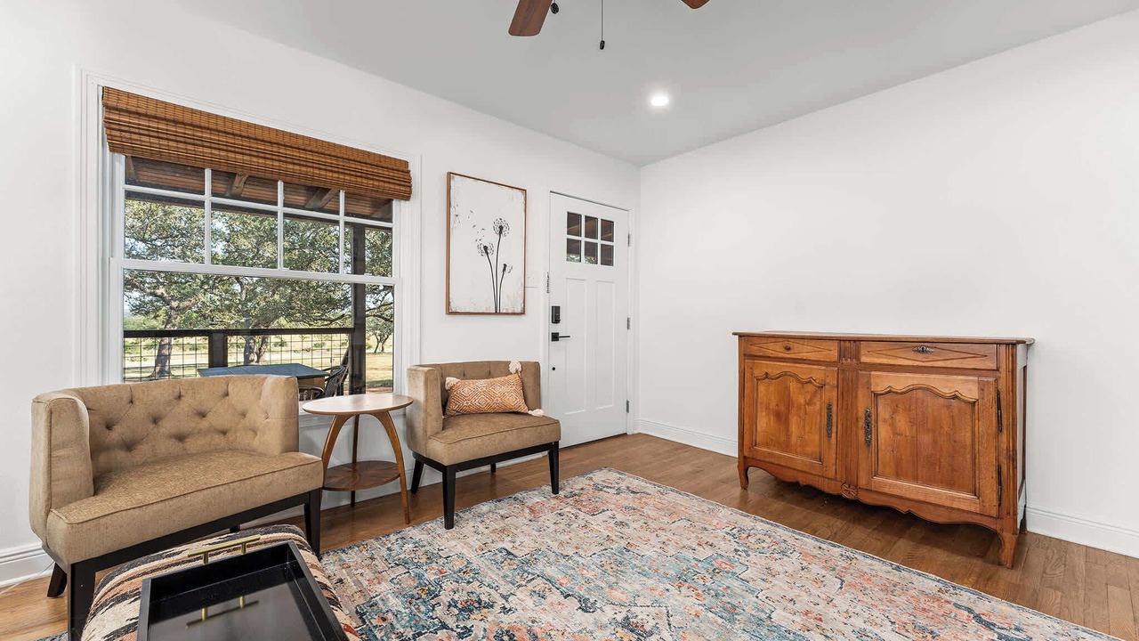 Photo of Livingroom in Stonewall