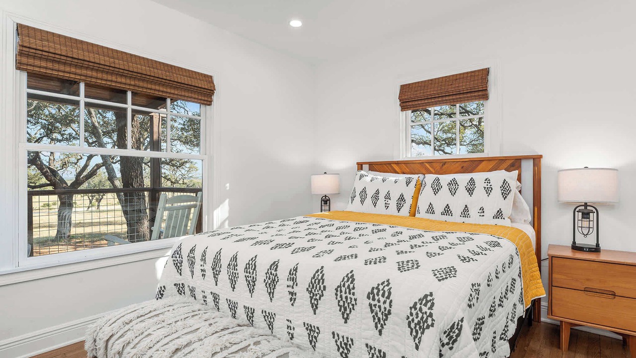 Photo of Bedroom in Stonewall