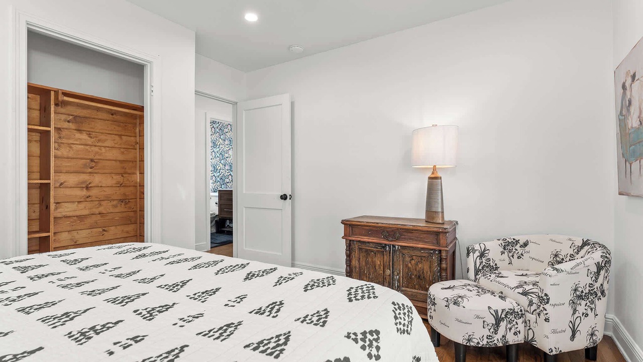 Photo of Bedroom in Stonewall