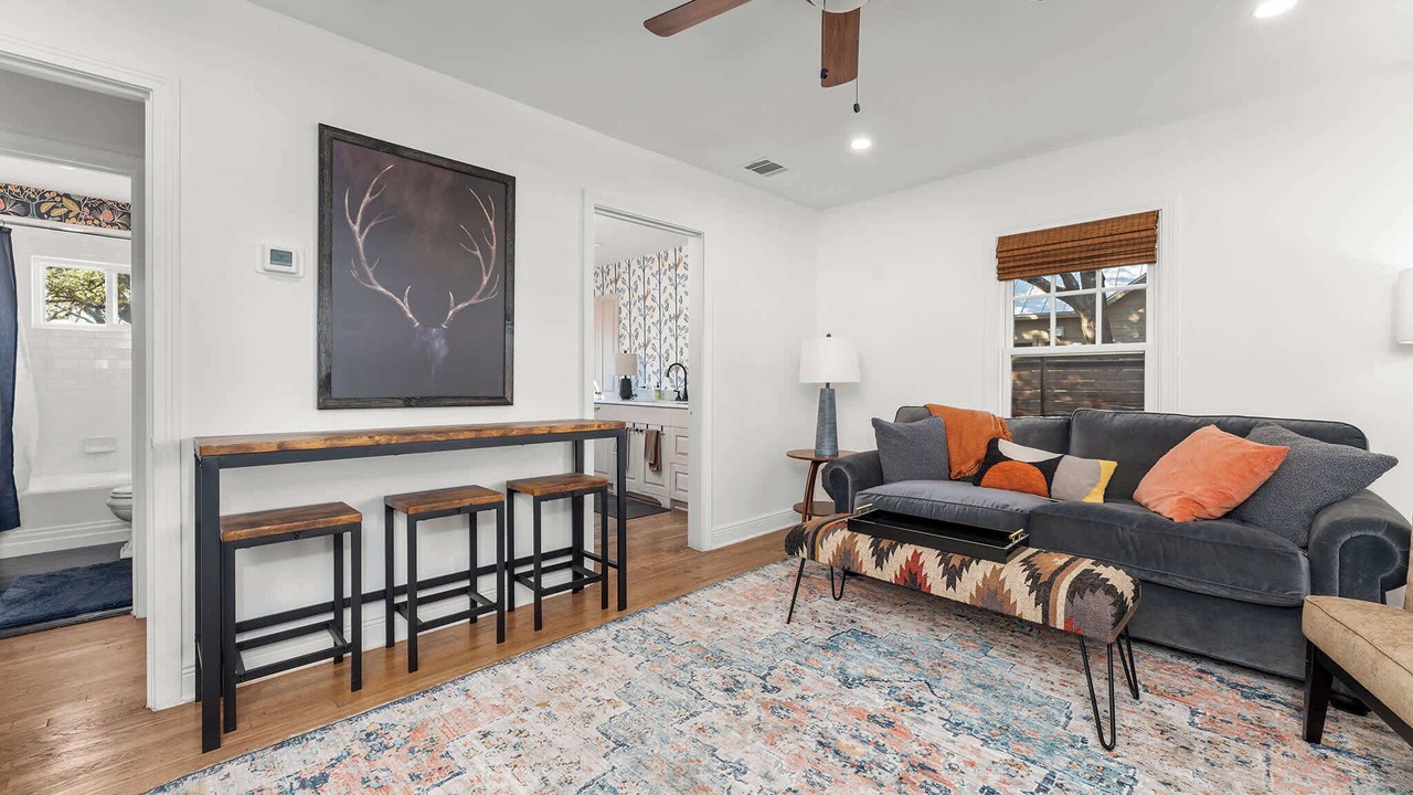 Photo of Livingroom in Stonewall