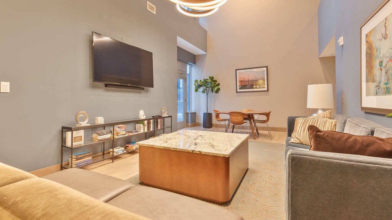 Photo of Livingroom in Seaport District