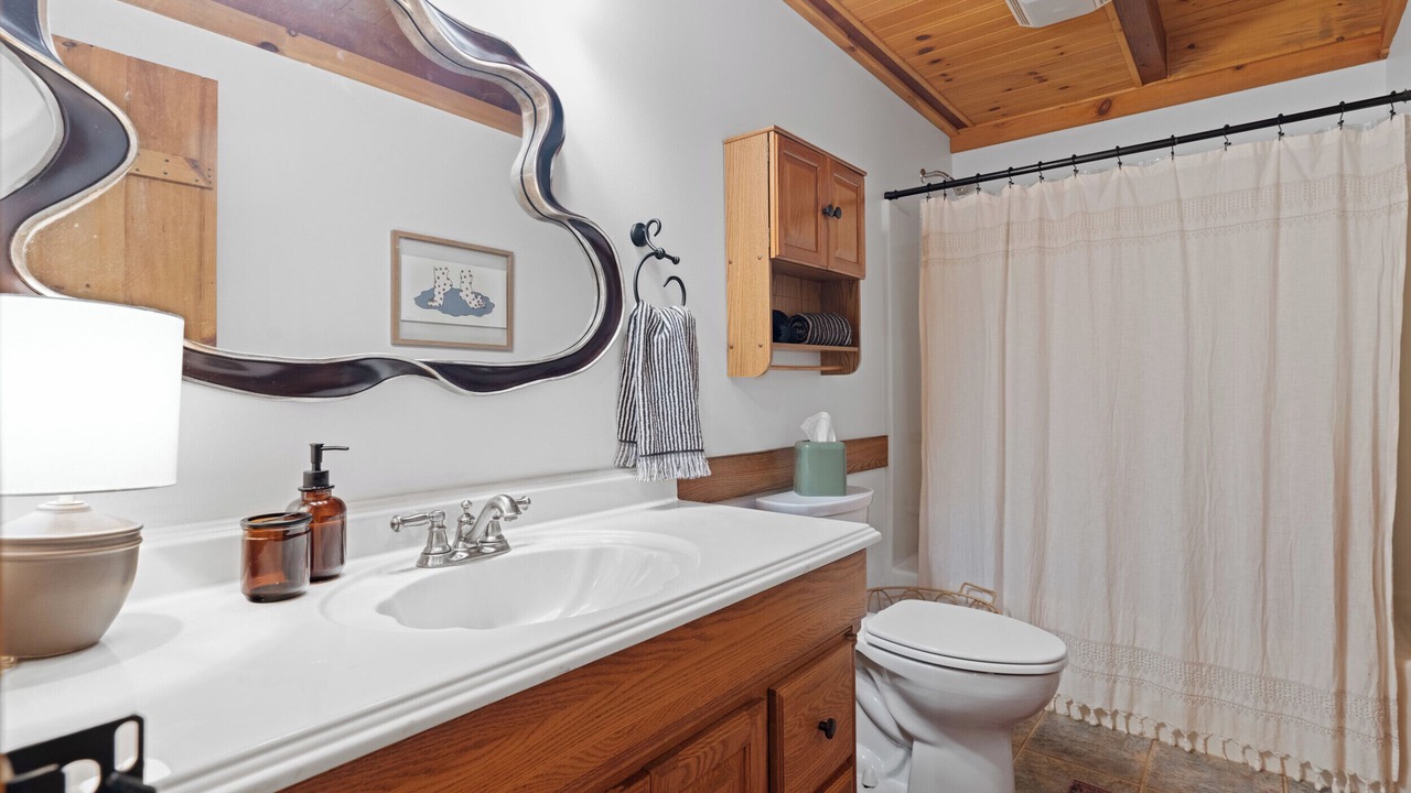 Photo of Bathroom in Roseland