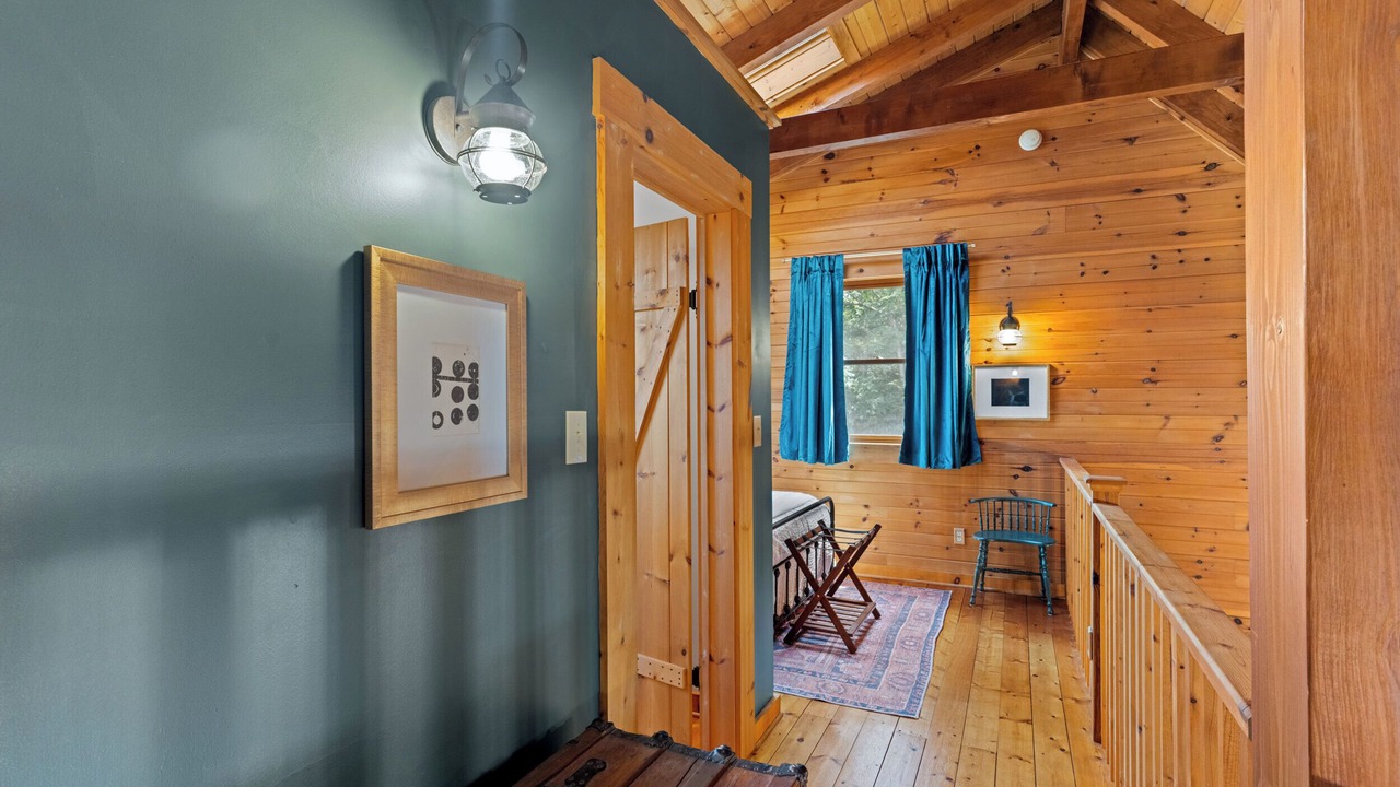 Photo of Bedroom in Roseland
