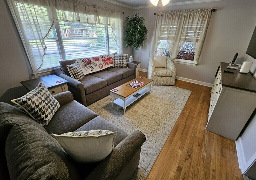 Photo of Livingroom in Northport