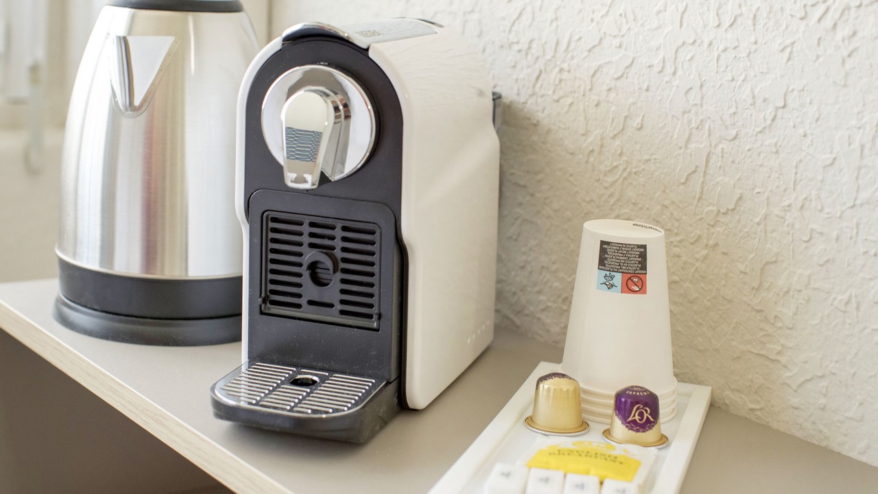 Photo of Others in Bron