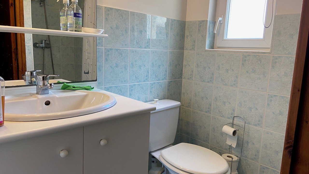 Photo of Bathroom in Lanuejouls
