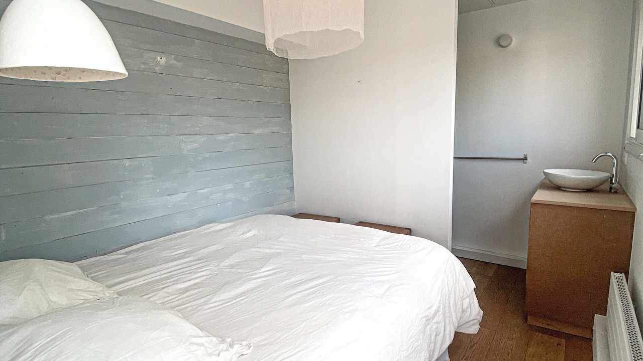 Photo of Bedroom in Parchamp–Albert Kahn