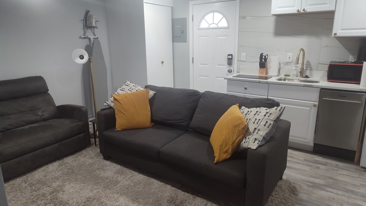 Photo of Livingroom in Aurora