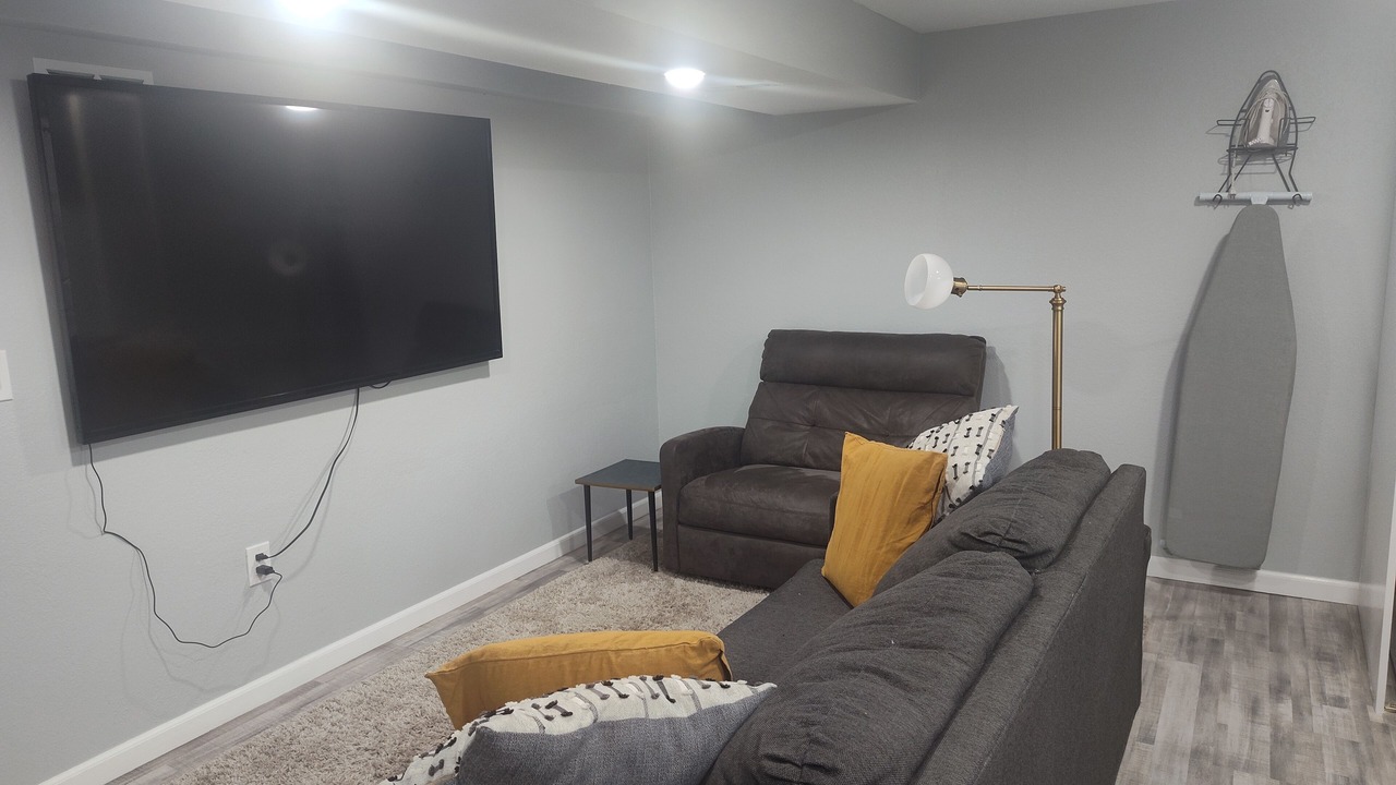 Photo of Livingroom in Aurora