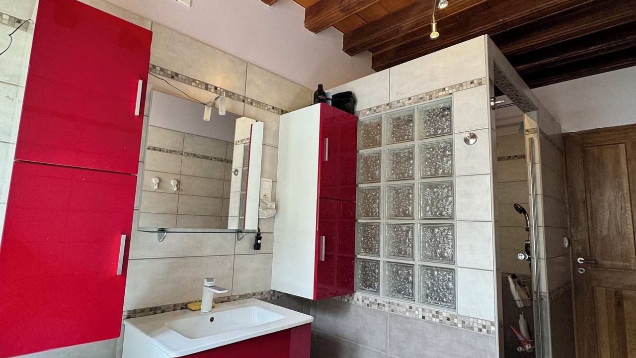 Photo of Bathroom in Nitry