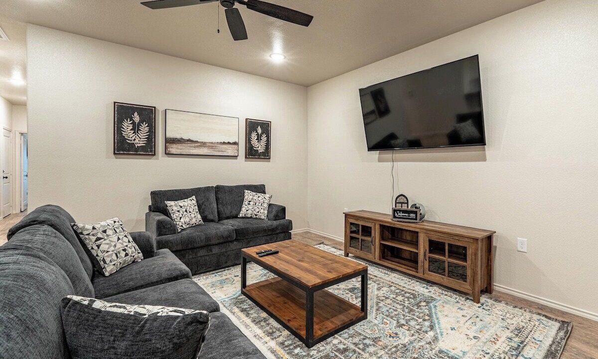 Photo of Livingroom in North by Northwest