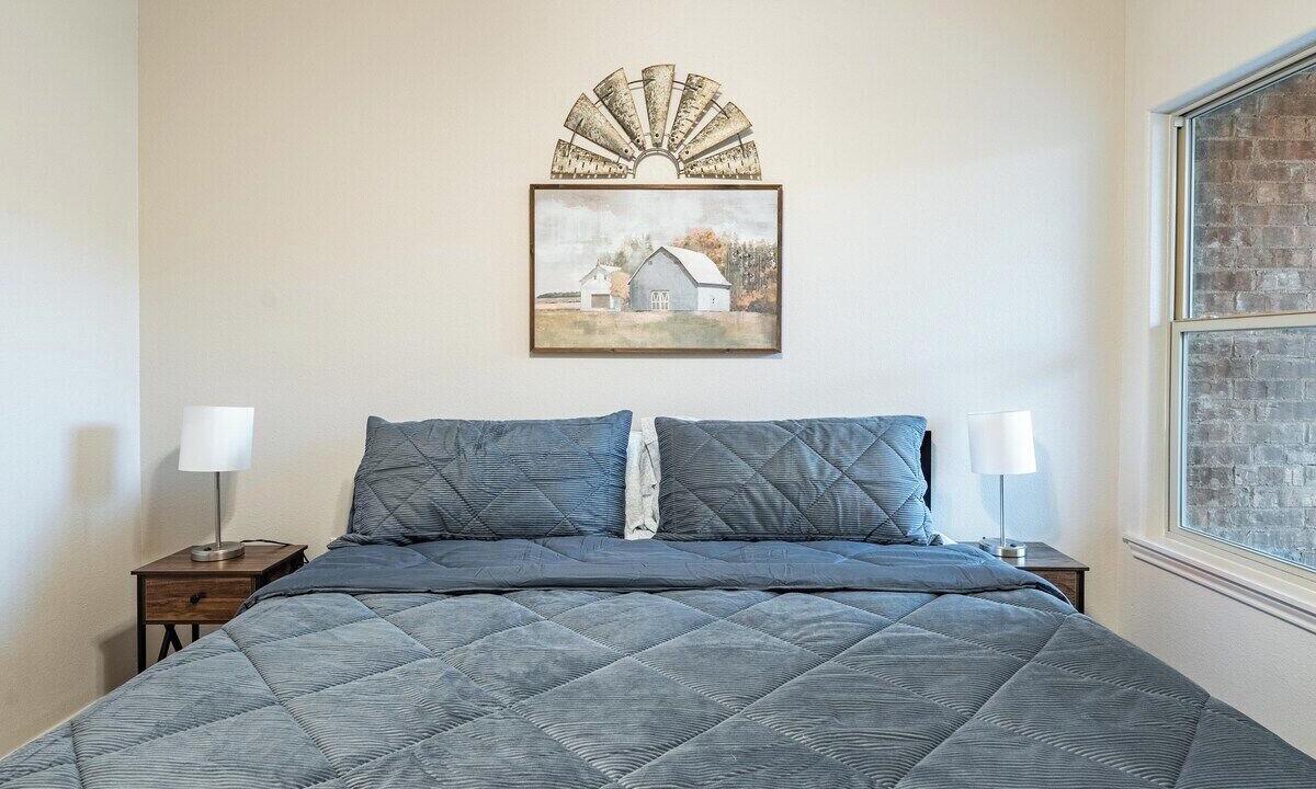 Photo of Bedroom in North by Northwest