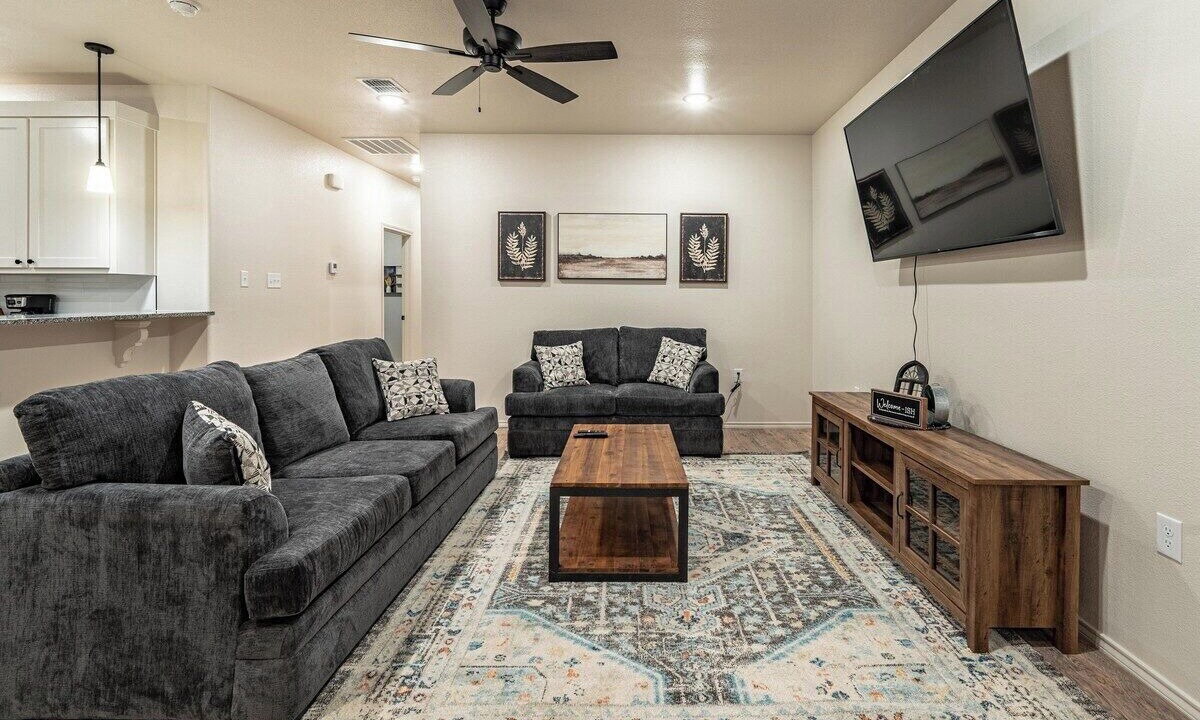 Photo of Livingroom in North by Northwest