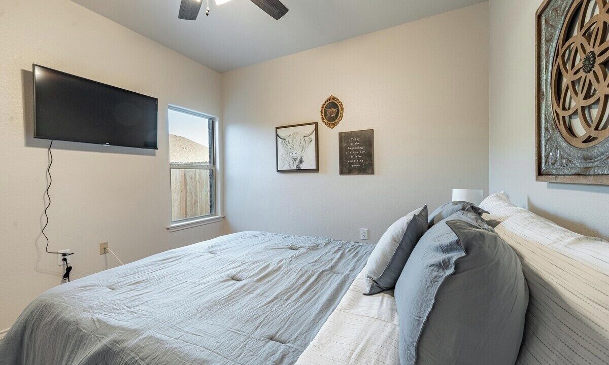 Photo of Bedroom in North by Northwest