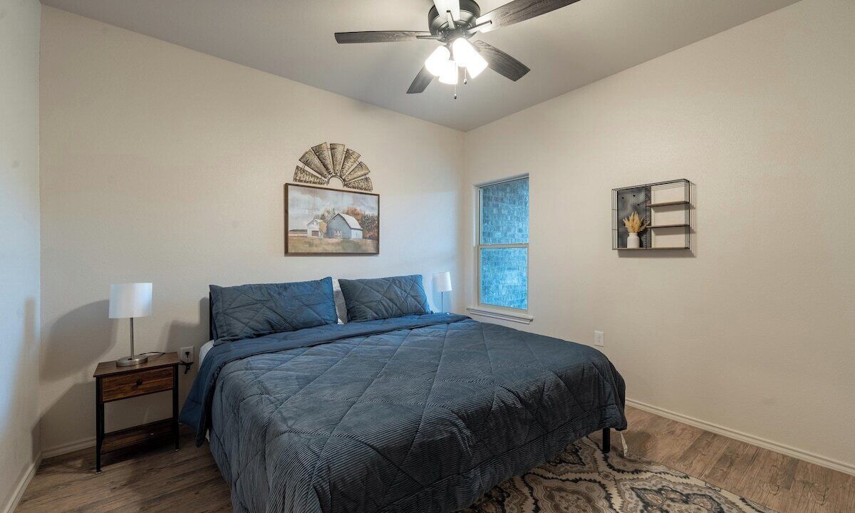 Photo of Bedroom in North by Northwest