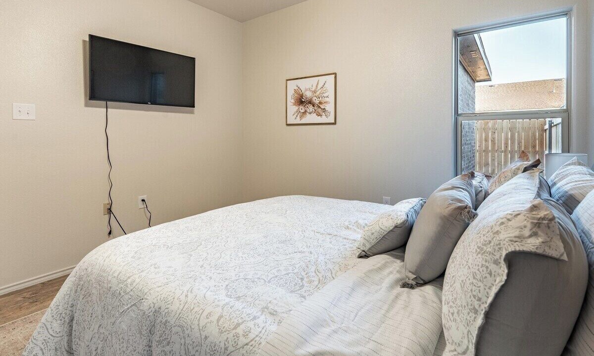 Photo of Bedroom in North by Northwest