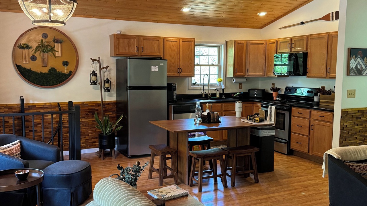 Photo of Livingroom in Cullowhee