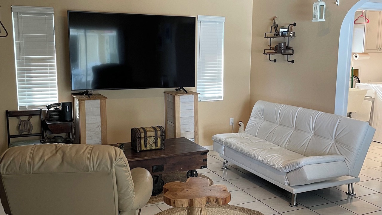 Photo of Livingroom in Broadmoor