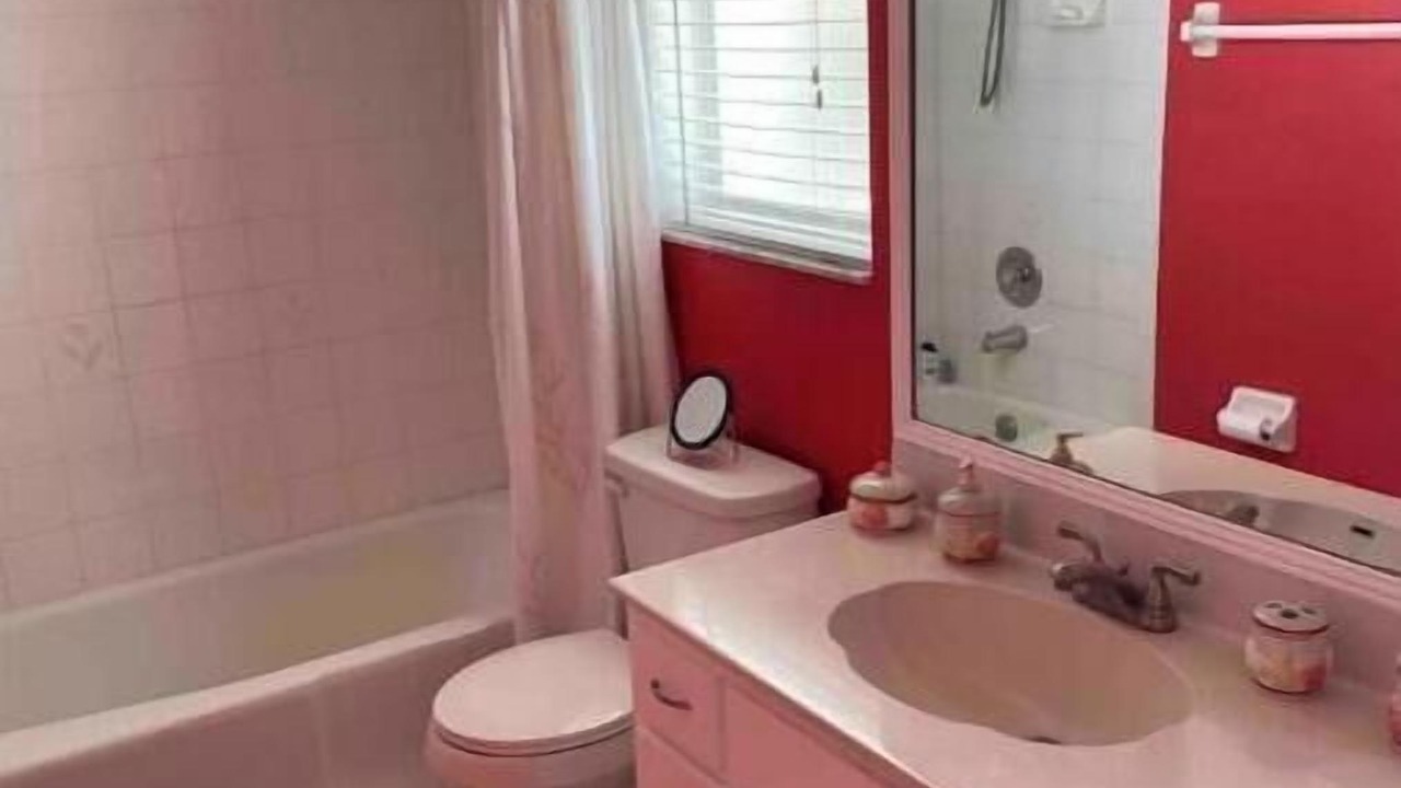Photo of Bathroom in Broadmoor