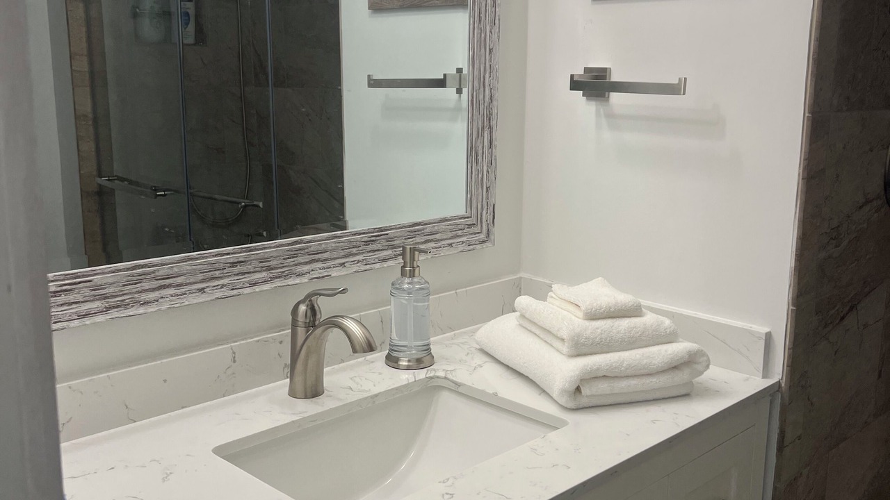 Photo of Bathroom in Leasburg