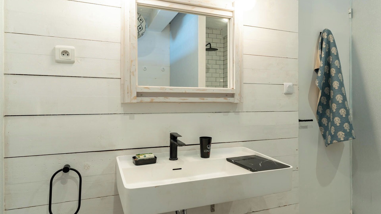 Photo of Bathroom in Ghisonaccia