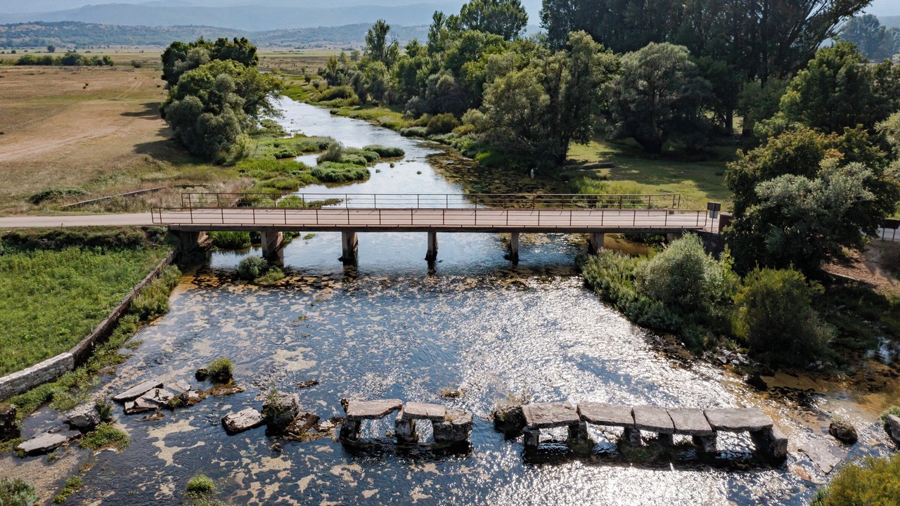Photo of Outdoor in Garjak