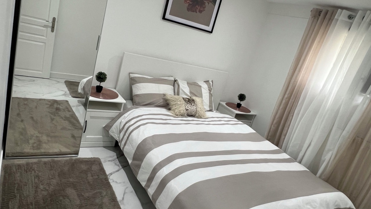 Photo of Bedroom in Palaiseau