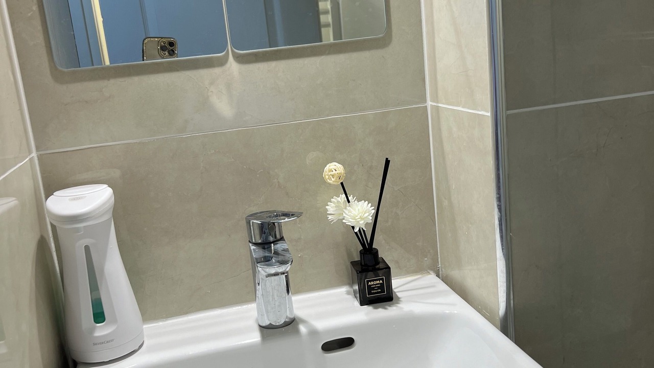 Photo of Bathroom in Palaiseau