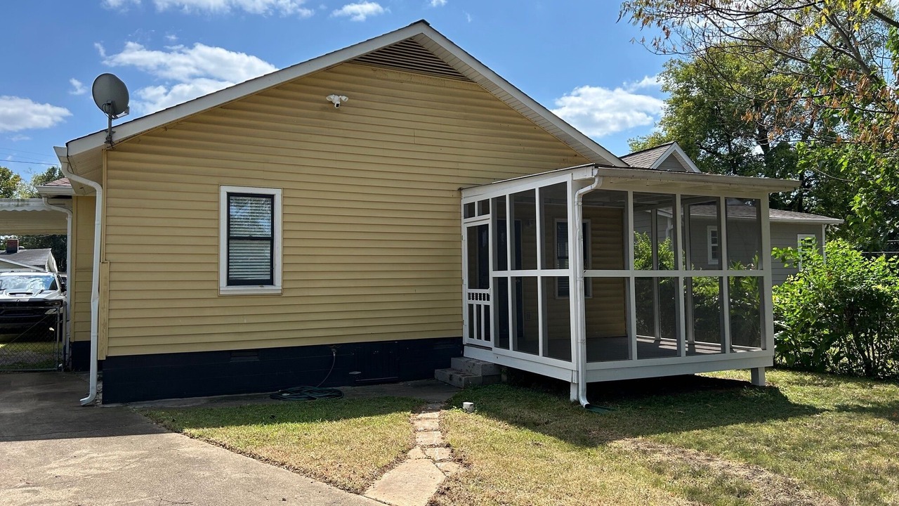 Photo of Outdoor in Hadley - Washington