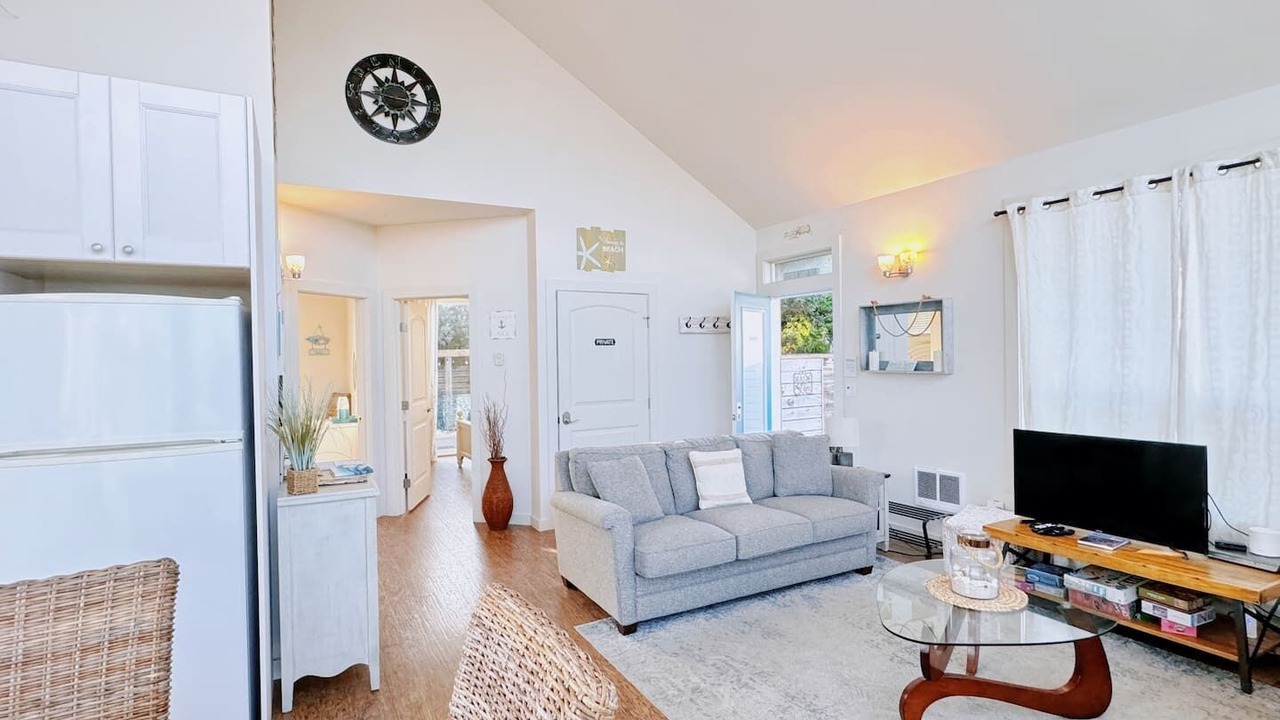 Photo of Livingroom in Ocean Shores