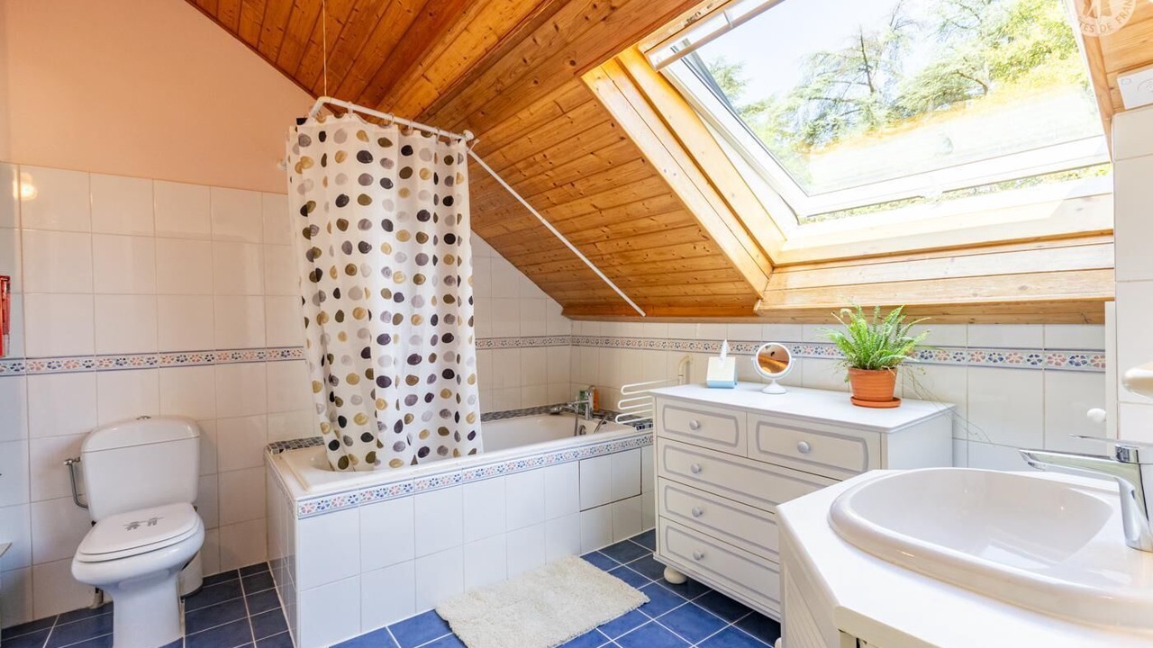 Photo of Bathroom in Saint-Paul