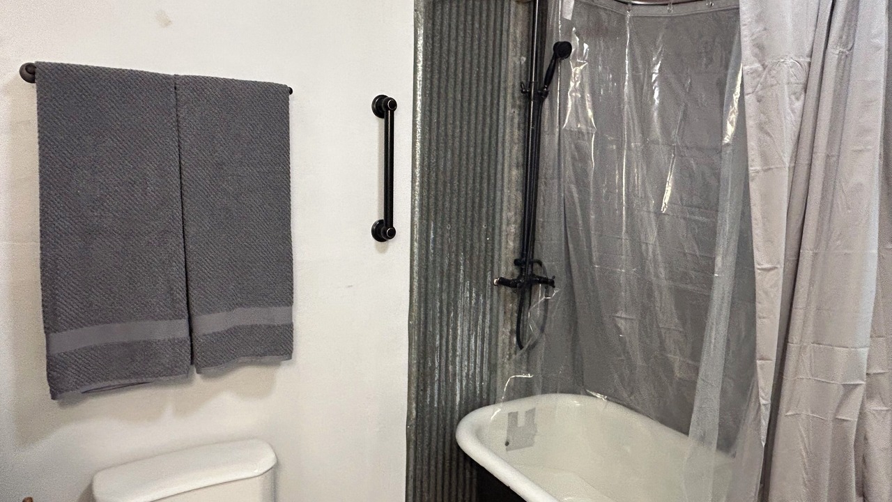 Photo of Bathroom in Inavale