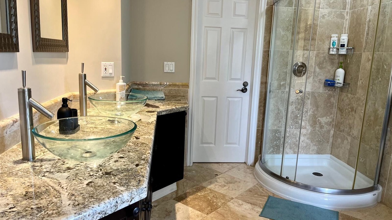 Photo of Bathroom in Welland